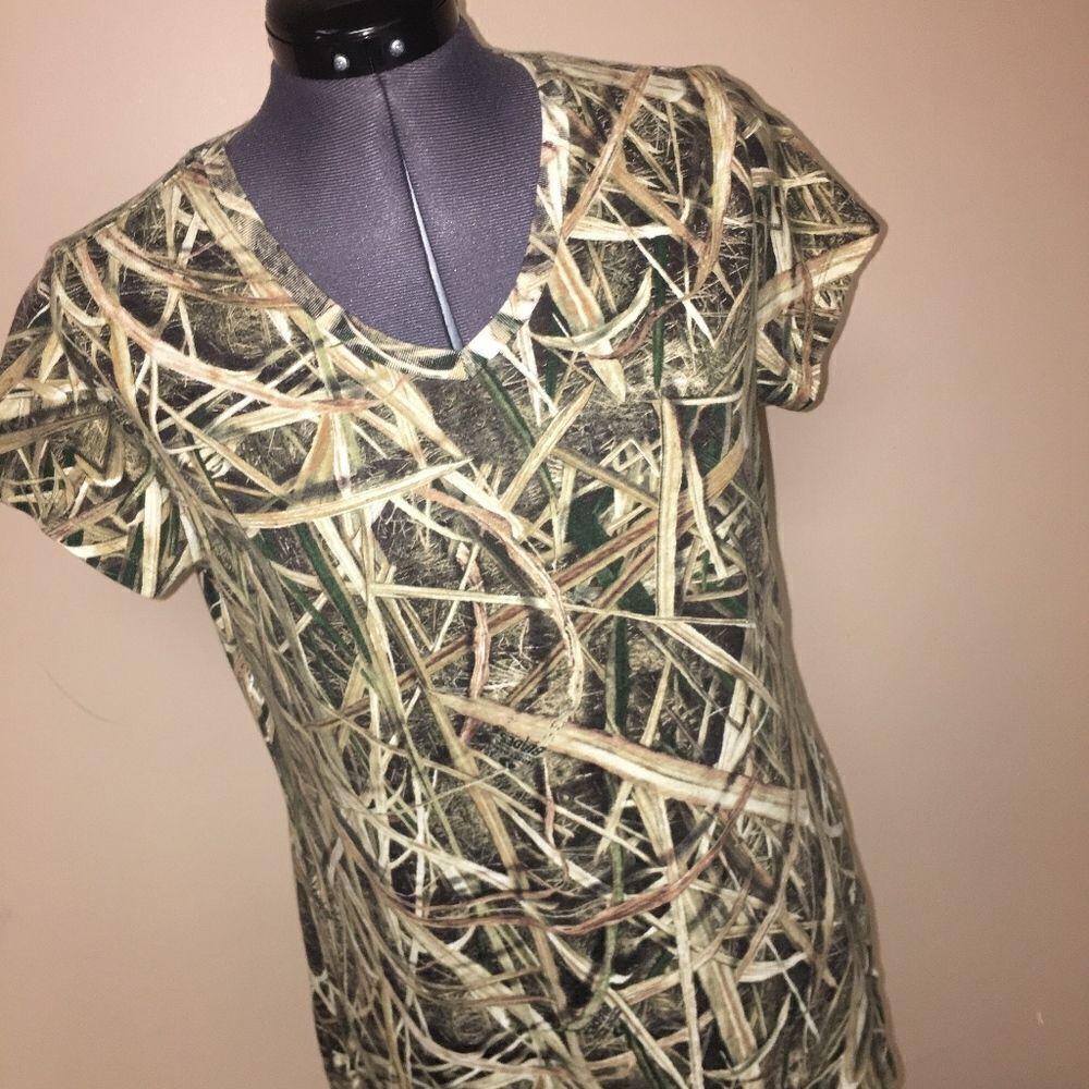Mossy Oak Girls Camo T-shirt L 12/14 - Picture 1 of 6